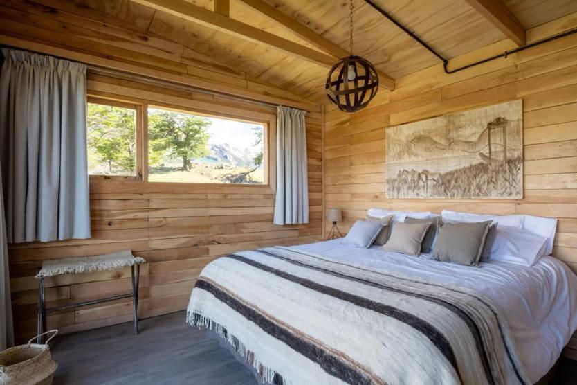Estancia Bonanza Patagonian Lodge Experience 厄尔查尔坦 外观 照片