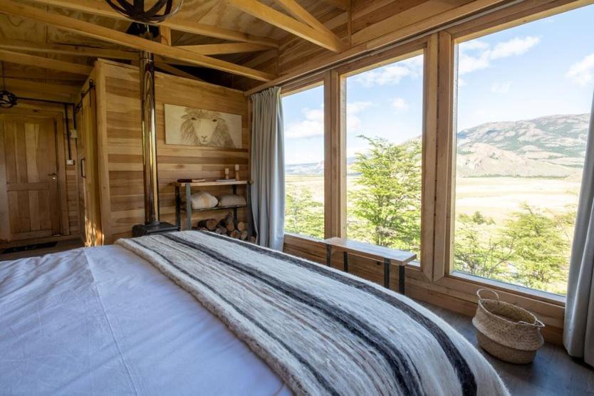 Estancia Bonanza Patagonian Lodge Experience 厄尔查尔坦 外观 照片