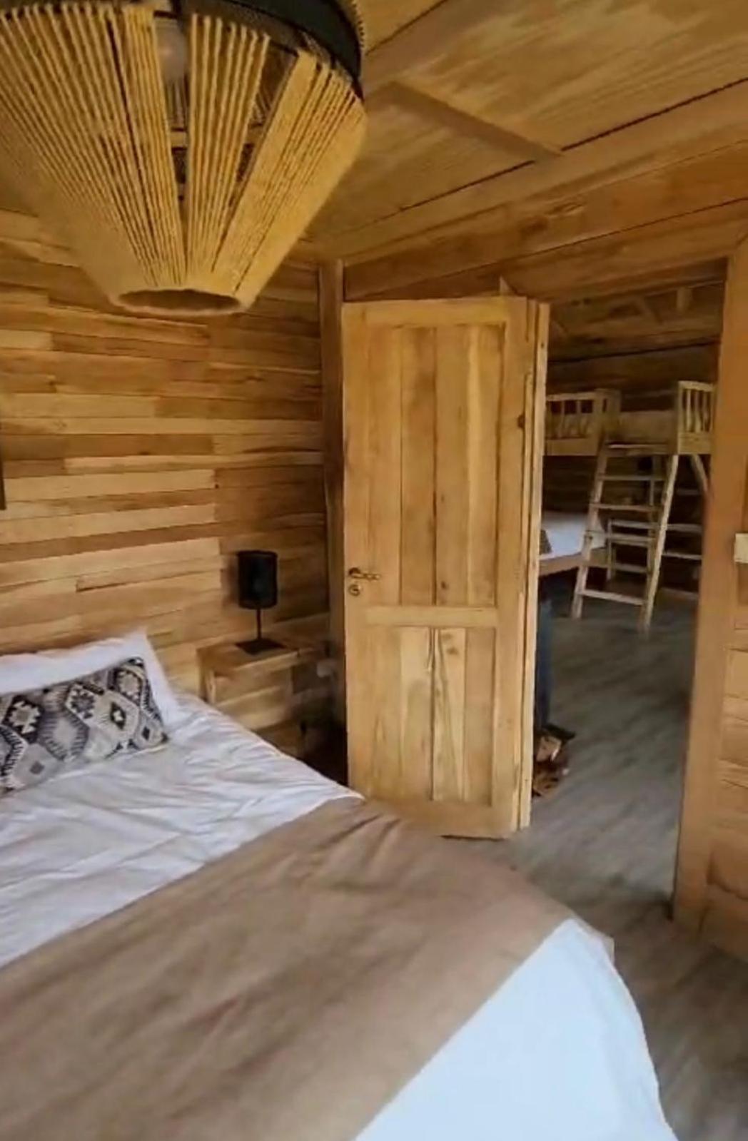 Estancia Bonanza Patagonian Lodge Experience 厄尔查尔坦 客房 照片