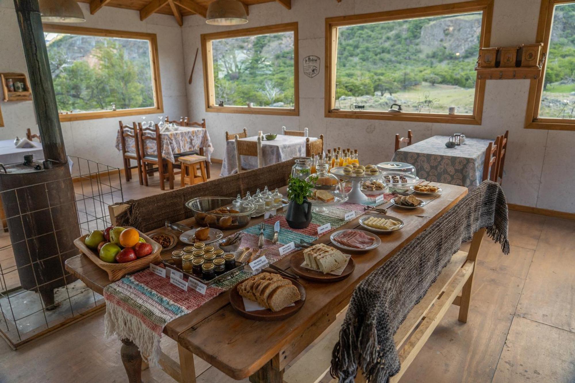 Estancia Bonanza Patagonian Lodge Experience 厄尔查尔坦 外观 照片